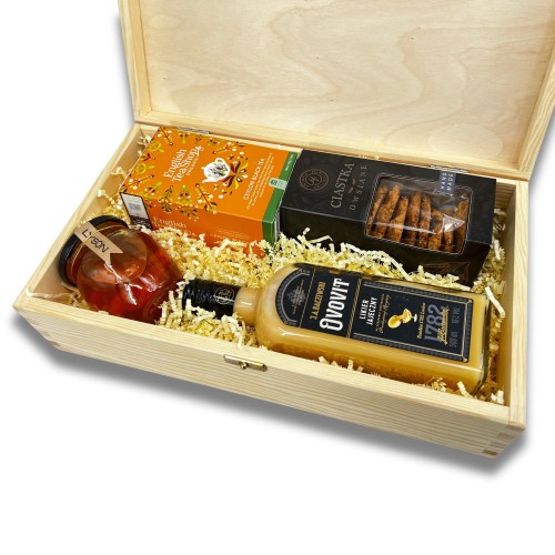 Zestaw wielkanocny w skrzyni z likierem jajecznym